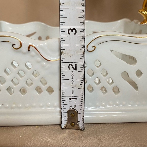 Porcelain Treasures White & Gold Napkin Holder - Picture 8 of 9